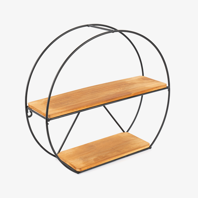 キッチン用のゴールデンウォールシェルフとハンギングストレージバスケット